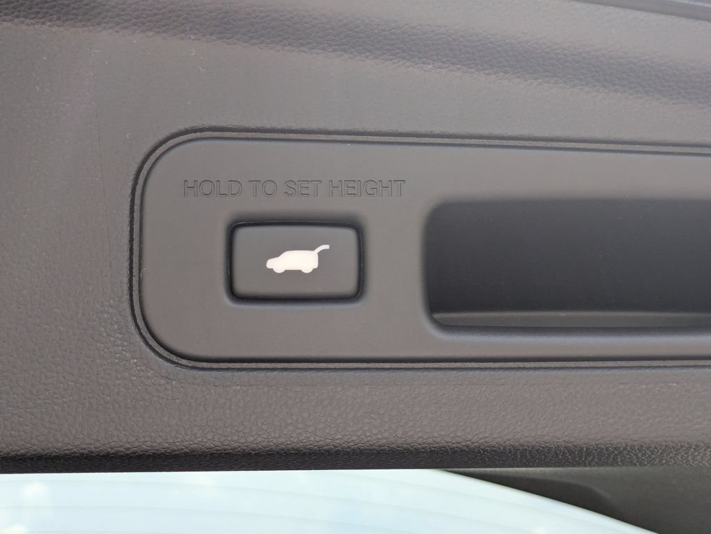 Used 2026 Acura MDX w/ Technology Package FWD image 16