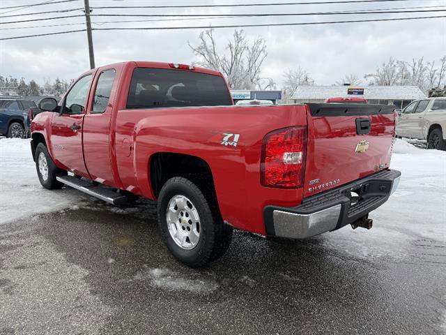 Used 2011 Chevrolet Silverado 1500 LT w/ All-Star Edition image 4