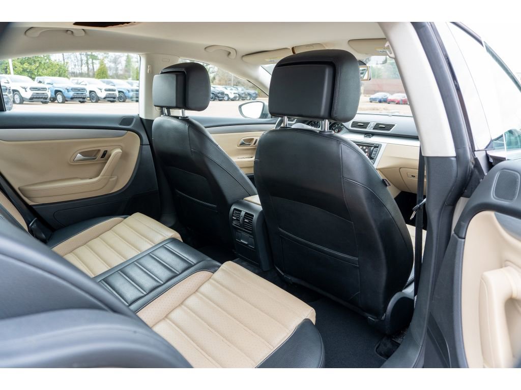 Used 2014 Volkswagen CC Sport image 13