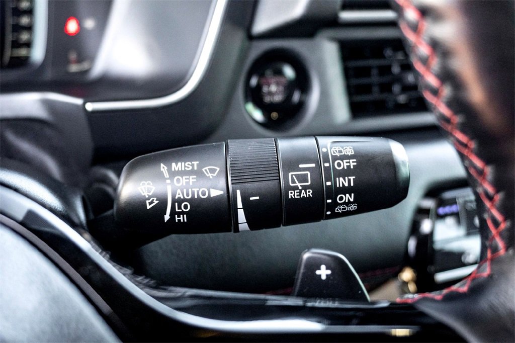 Used 2025 Honda Pilot Black Edition image 21