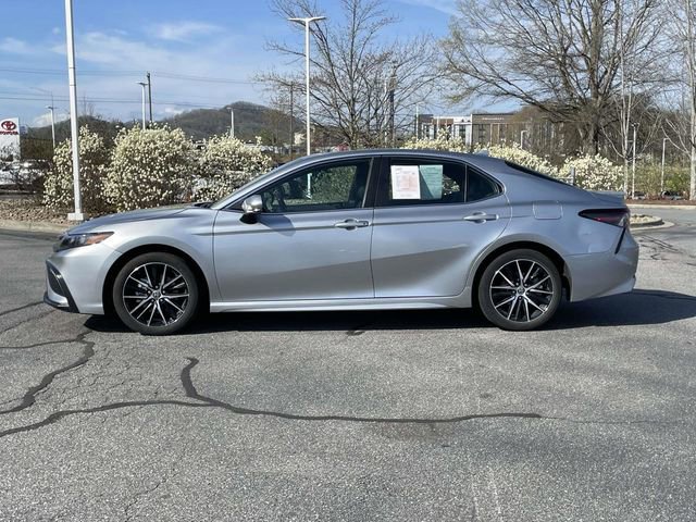 Used 2024 Toyota Camry SE w/ Convenience Package video 2