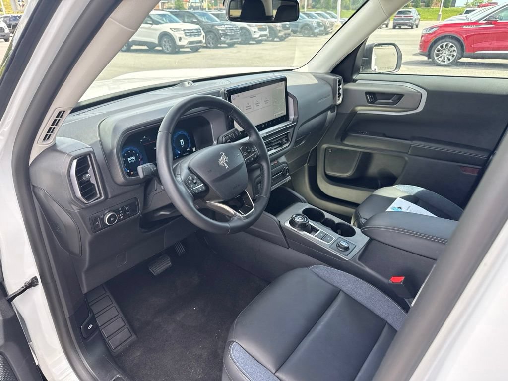 Used 2025 Ford Bronco Sport Outer Banks w/ Outer Banks Tech Package+ AWD/4WD image 11