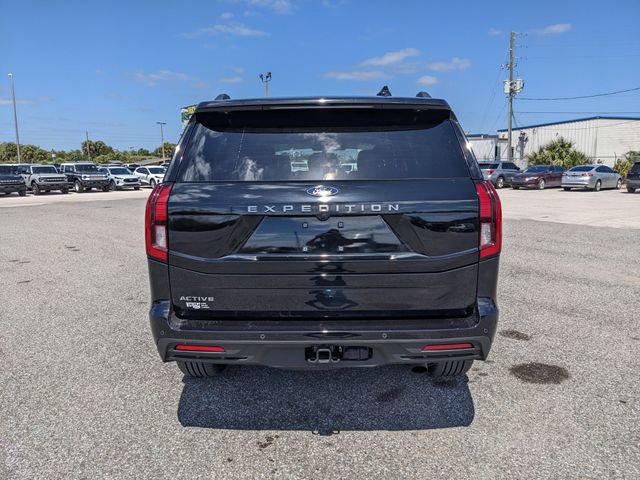 New 2025 Ford Expedition Active image 4
