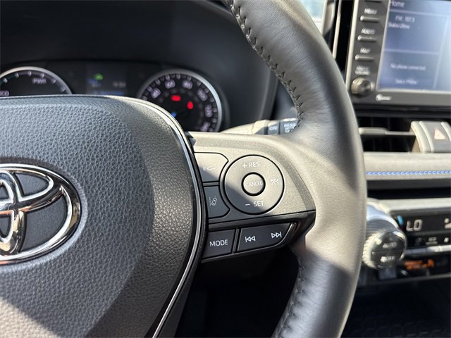 Used 2022 Toyota RAV4 SE w/ SE Grade Weather Package image 16