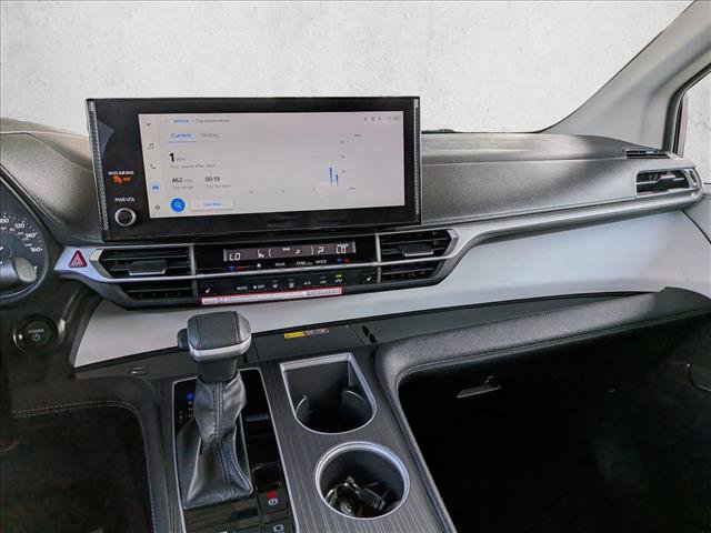 Certified 2026 Toyota Sienna XLE FWD image 12