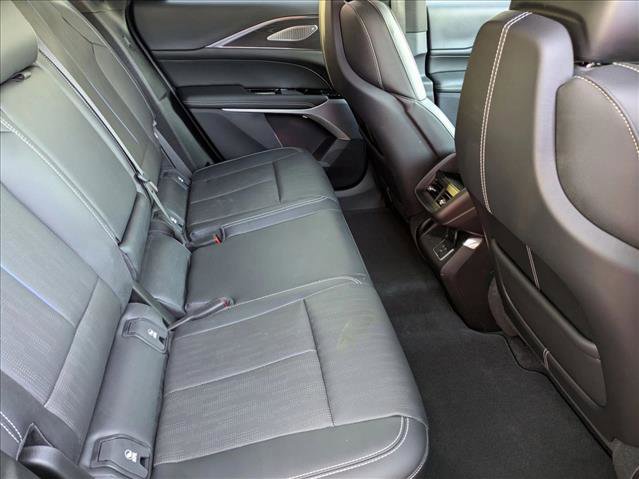 Used 2024 Cadillac Lyriq Luxury image 19