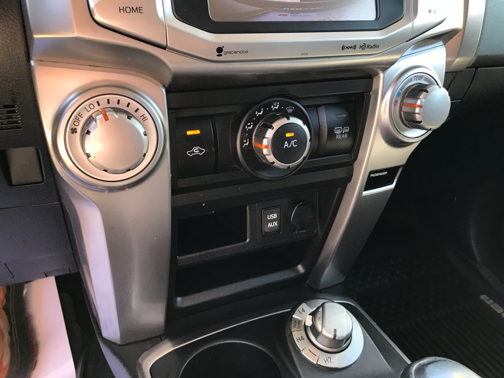 Used 2018 Toyota 4Runner SR5 AWD/4WD image 20