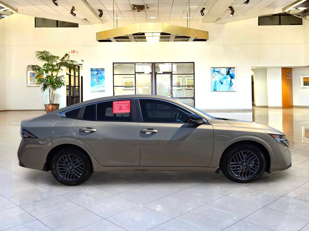 Certified 2026 Nissan Sentra SV w/ SV Convenience Package FWD image 4