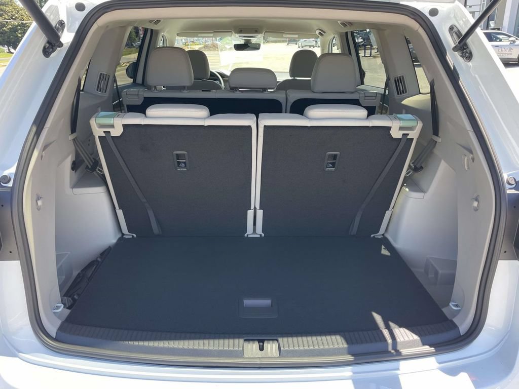 New 2026 Volkswagen Atlas SE FWD image 8