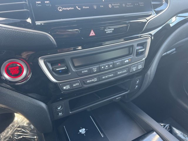 New 2026 Honda Ridgeline Black Edition image 11