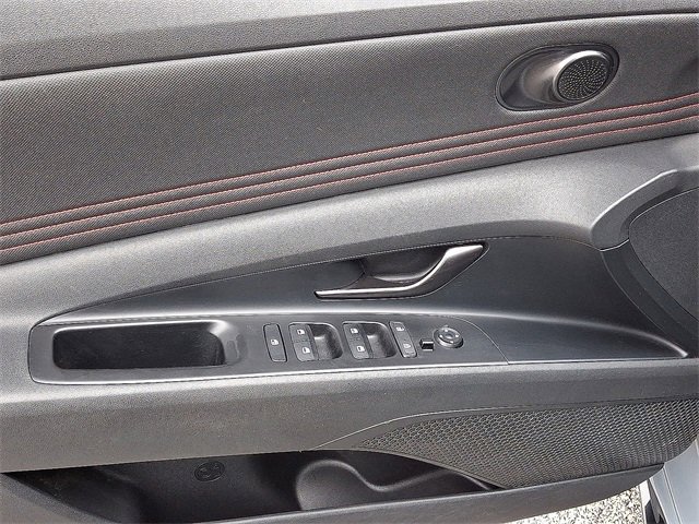 Used 2022 Hyundai Elantra N Line image 14