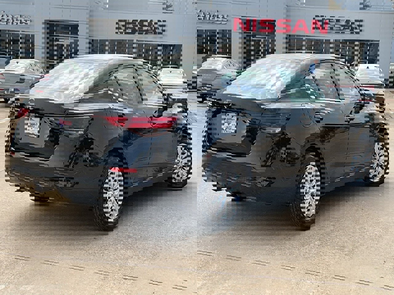 Used 2025 Nissan Sentra S image 5