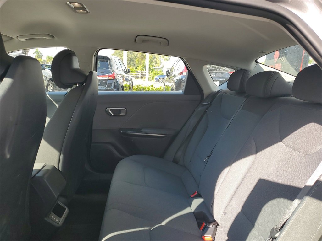 Certified 2025 Kia K4 LXS image 13