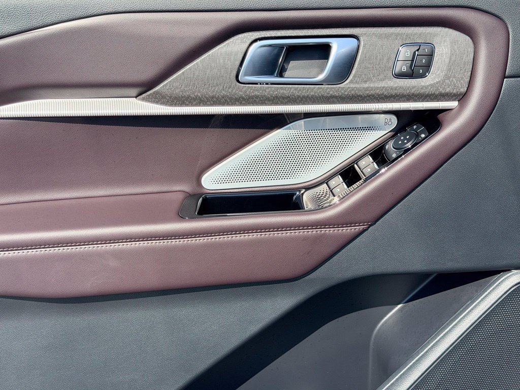 New 2026 Ford Explorer Platinum RWD image 17