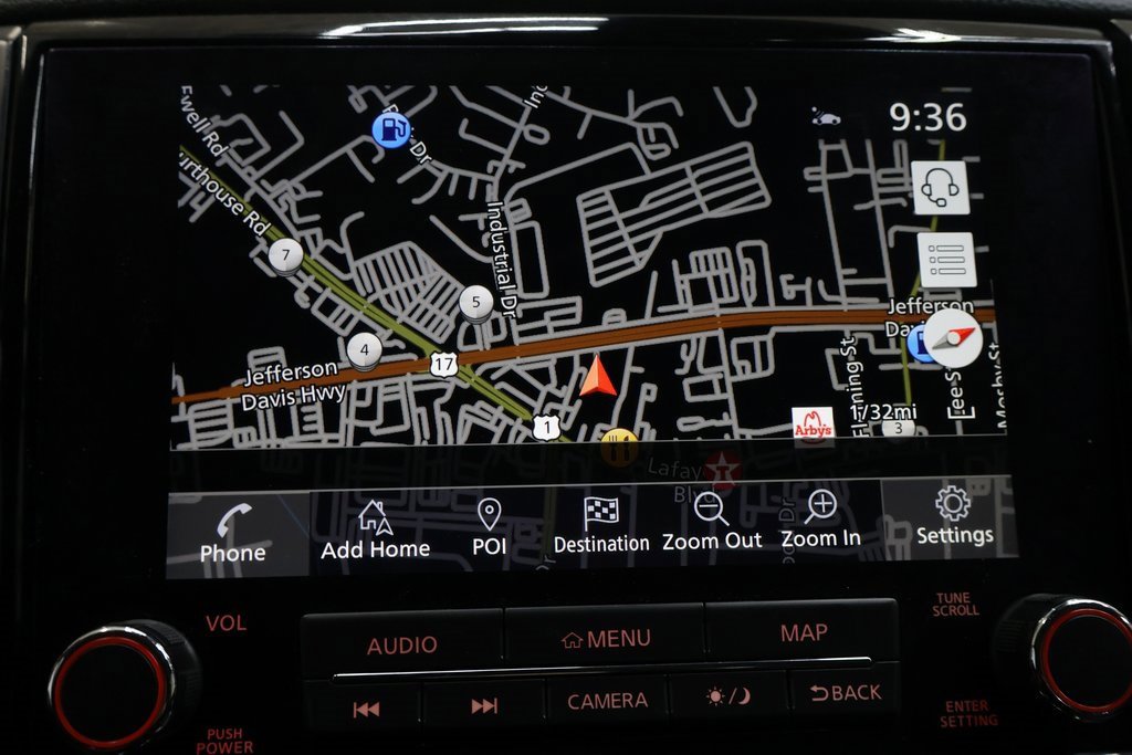 Used 2022 Nissan Titan SV image 22