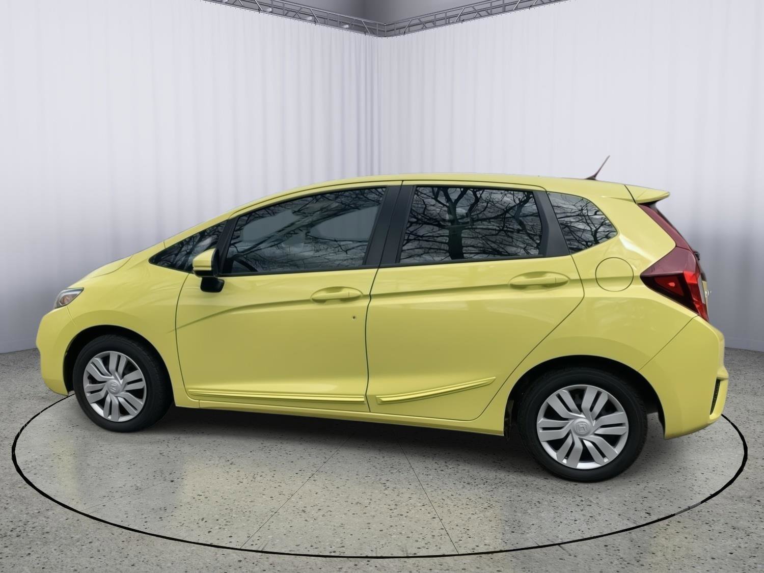 Used 2016 Honda Fit LX image 4