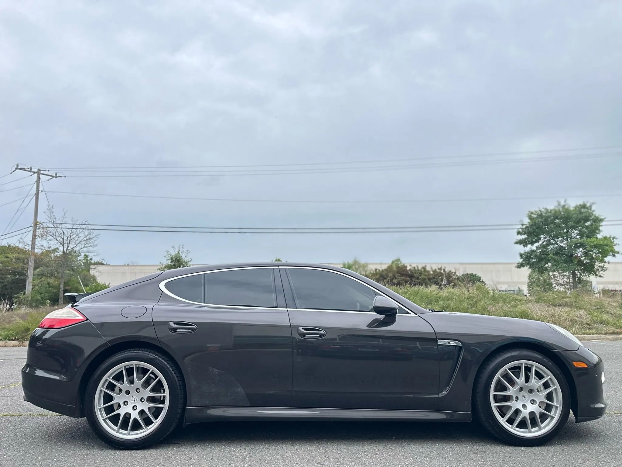 Used 2010 Porsche Panamera 4S image 10