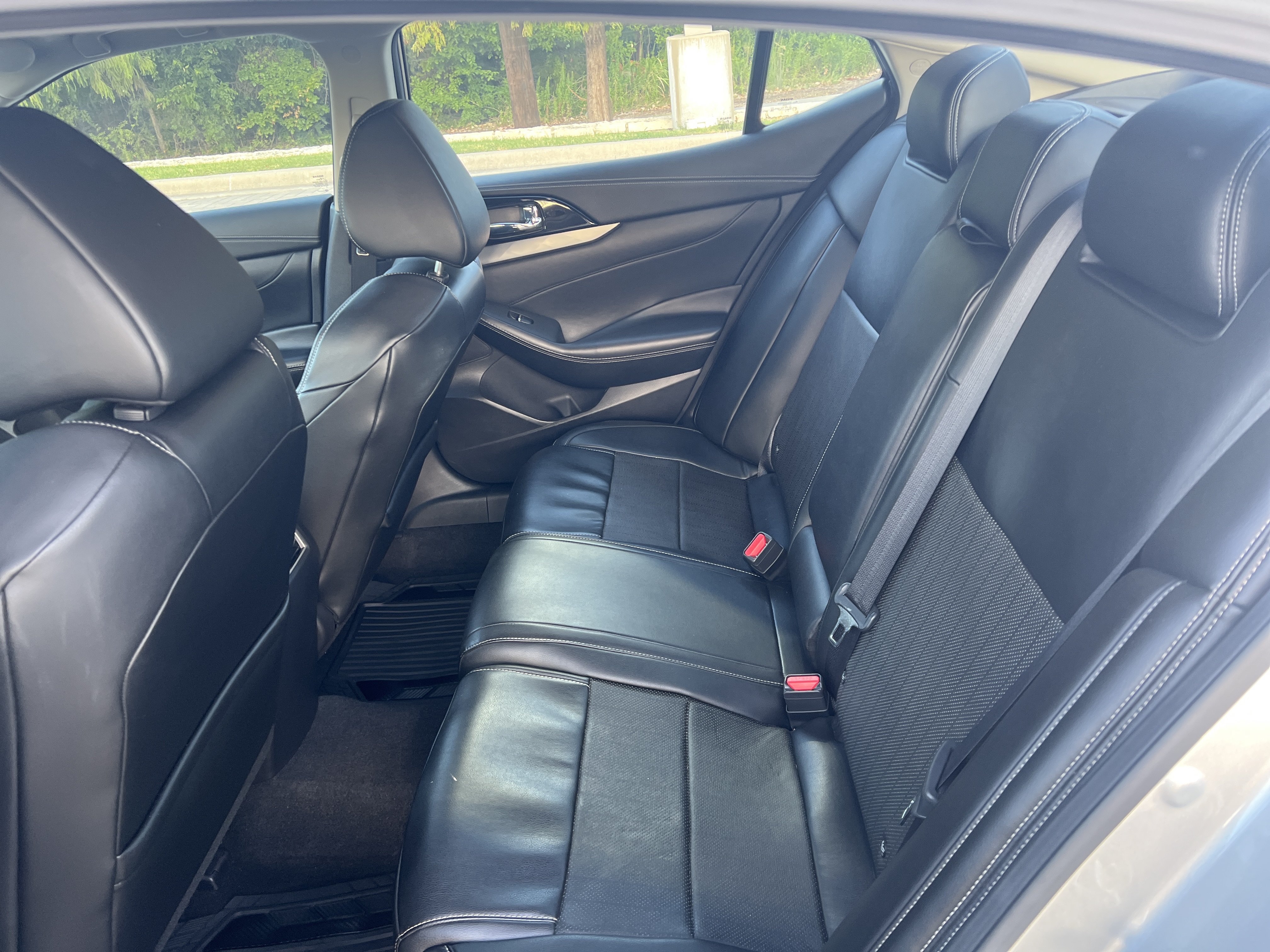 Used 2023 Nissan Maxima SV w/ Floor Mat Group FWD image 28