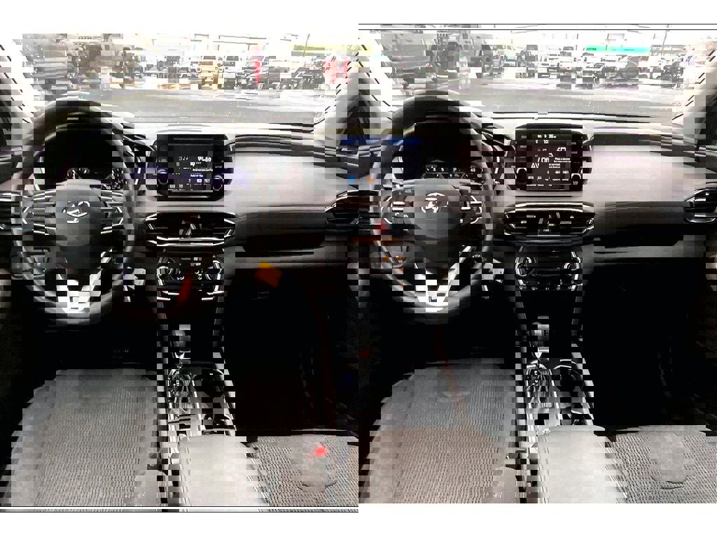 Used 2020 Hyundai Santa Fe SE image 16