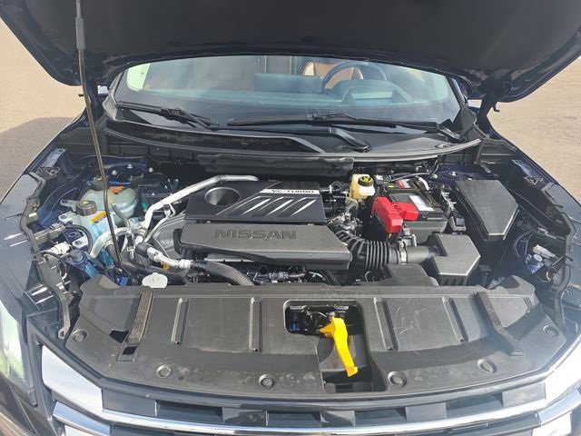Used 2025 Nissan Rogue Platinum w/ Tech Package image 20