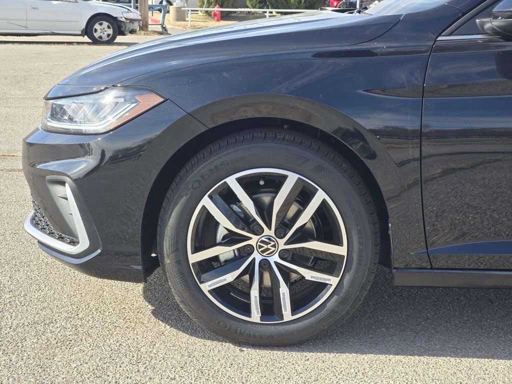 New 2026 Volkswagen Jetta SE image 5