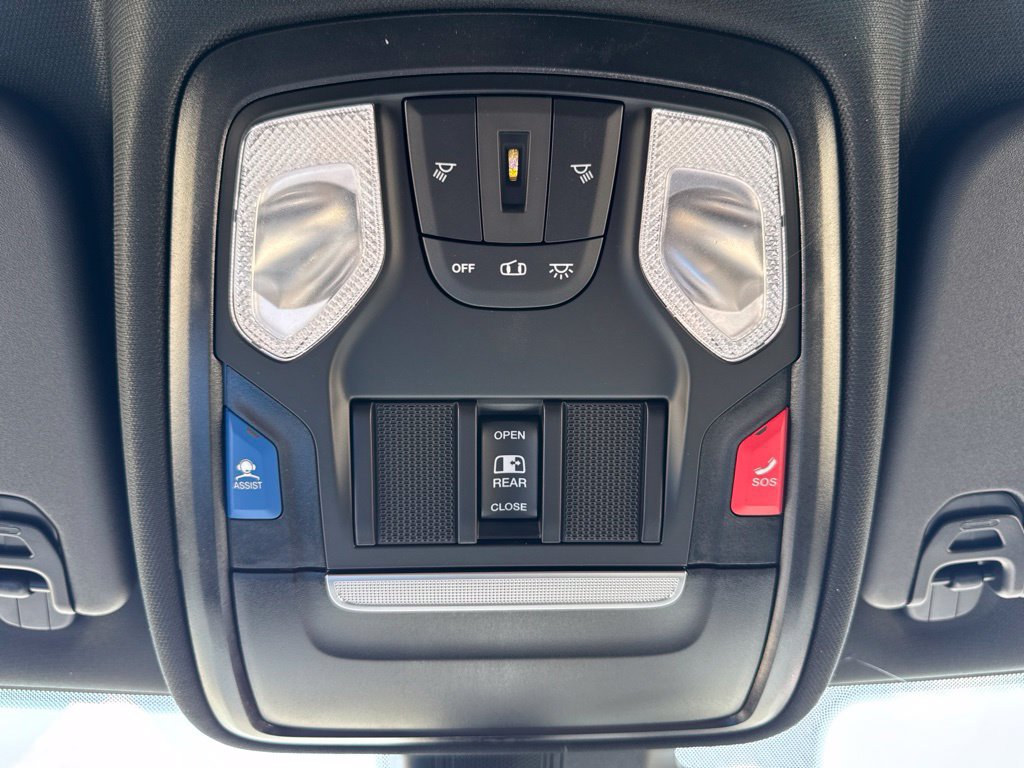 New 2026 RAM 1500 Express AWD/4WD image 18