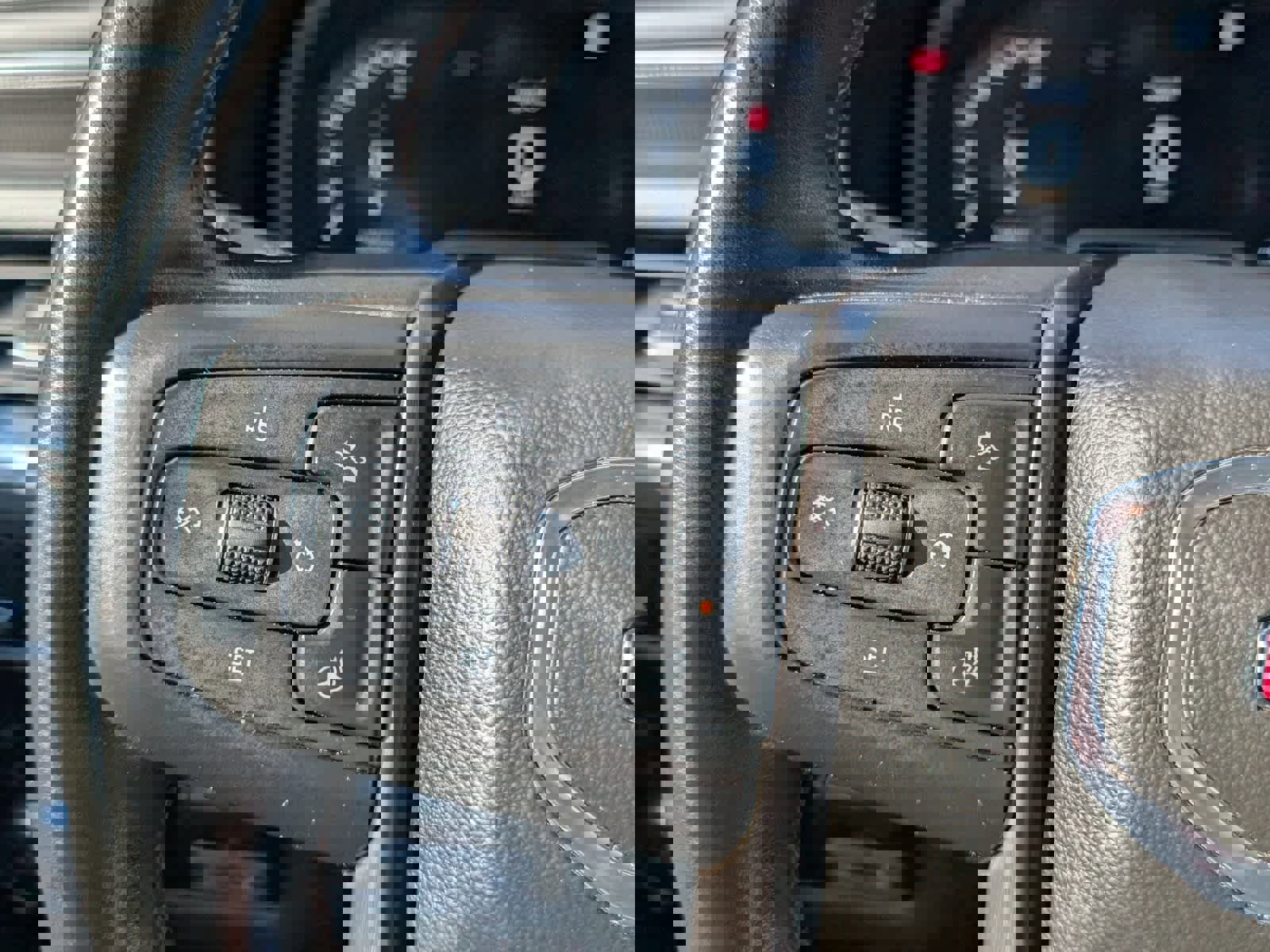 Used 2023 GMC Yukon AT4 w/ Max Trailering Package image 22