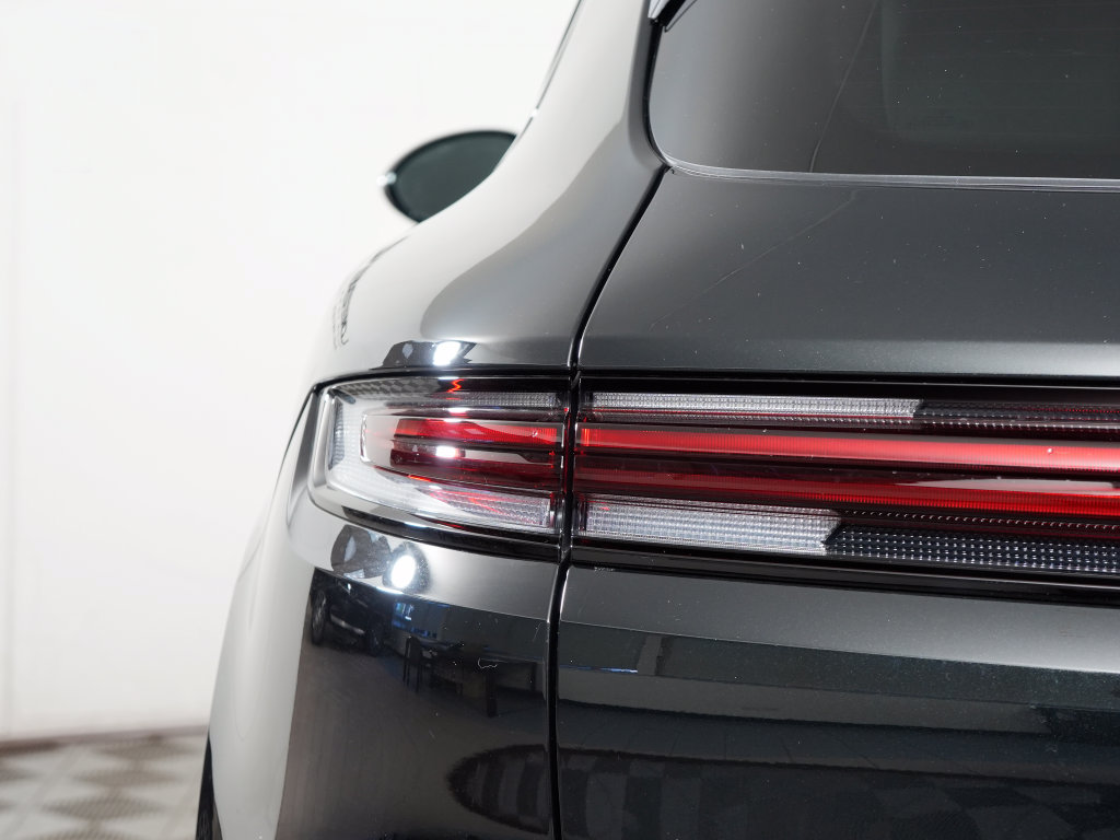 New 2026 Porsche Cayenne S AWD/4WD image 12