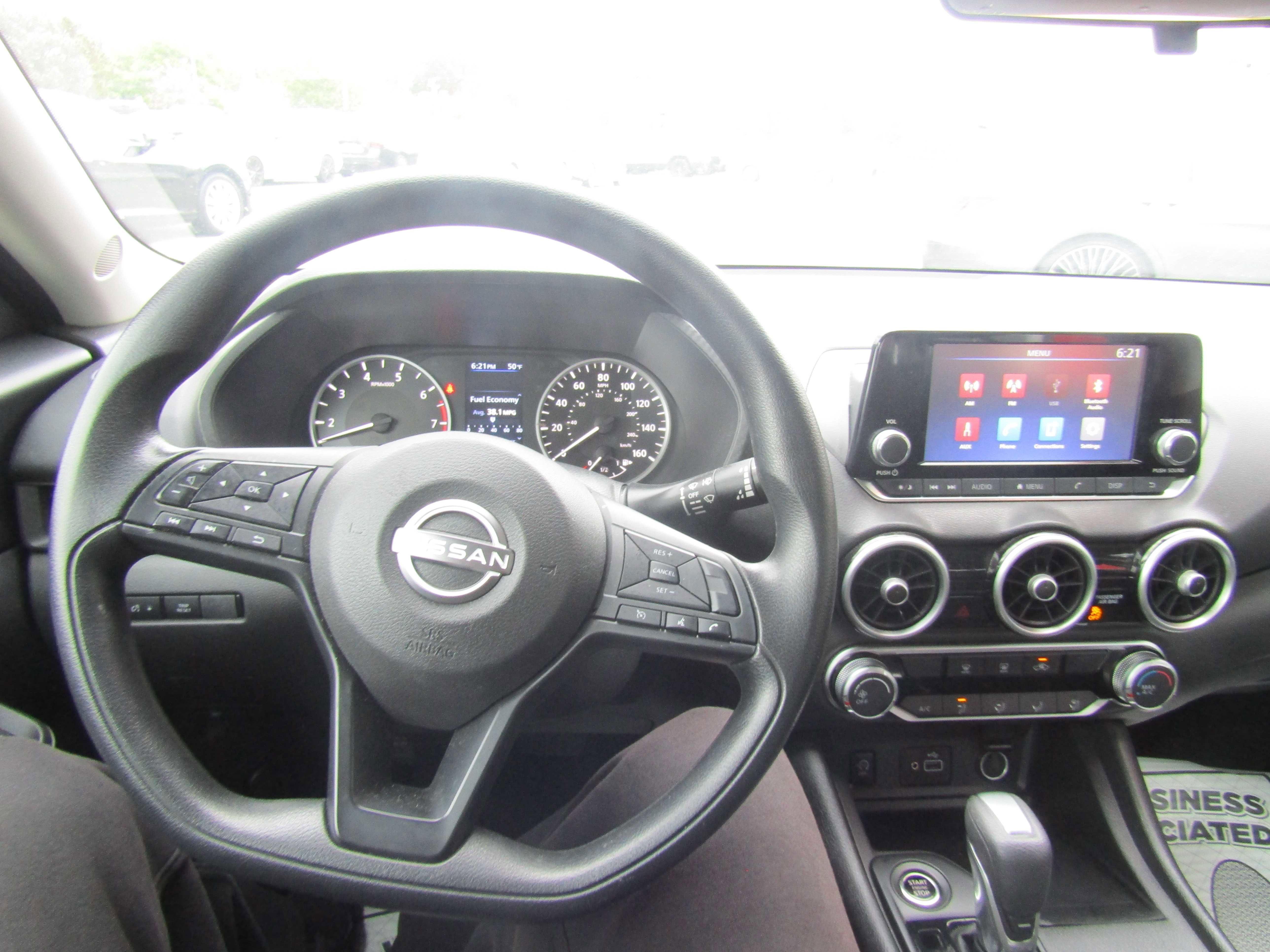Used 2025 Nissan Sentra S FWD image 16
