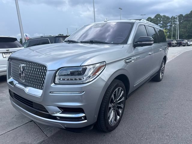 Used 2020 Lincoln Navigator L Reserve w/ Luxury Package AWD/4WD video 1