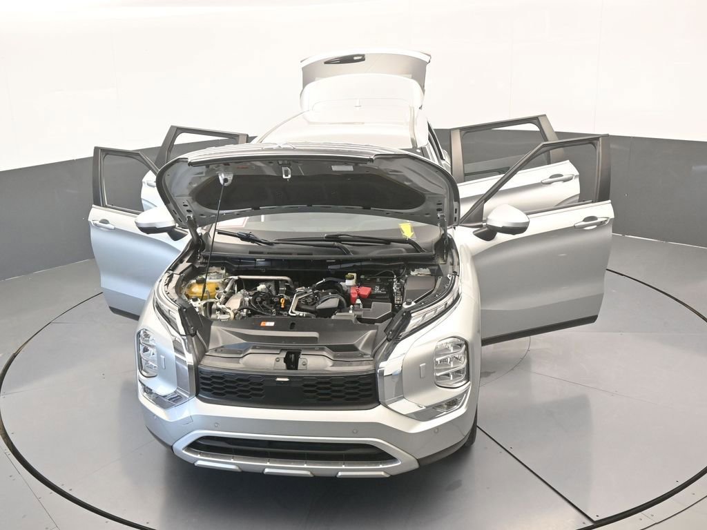 Used 2022 Mitsubishi Outlander SE image 82