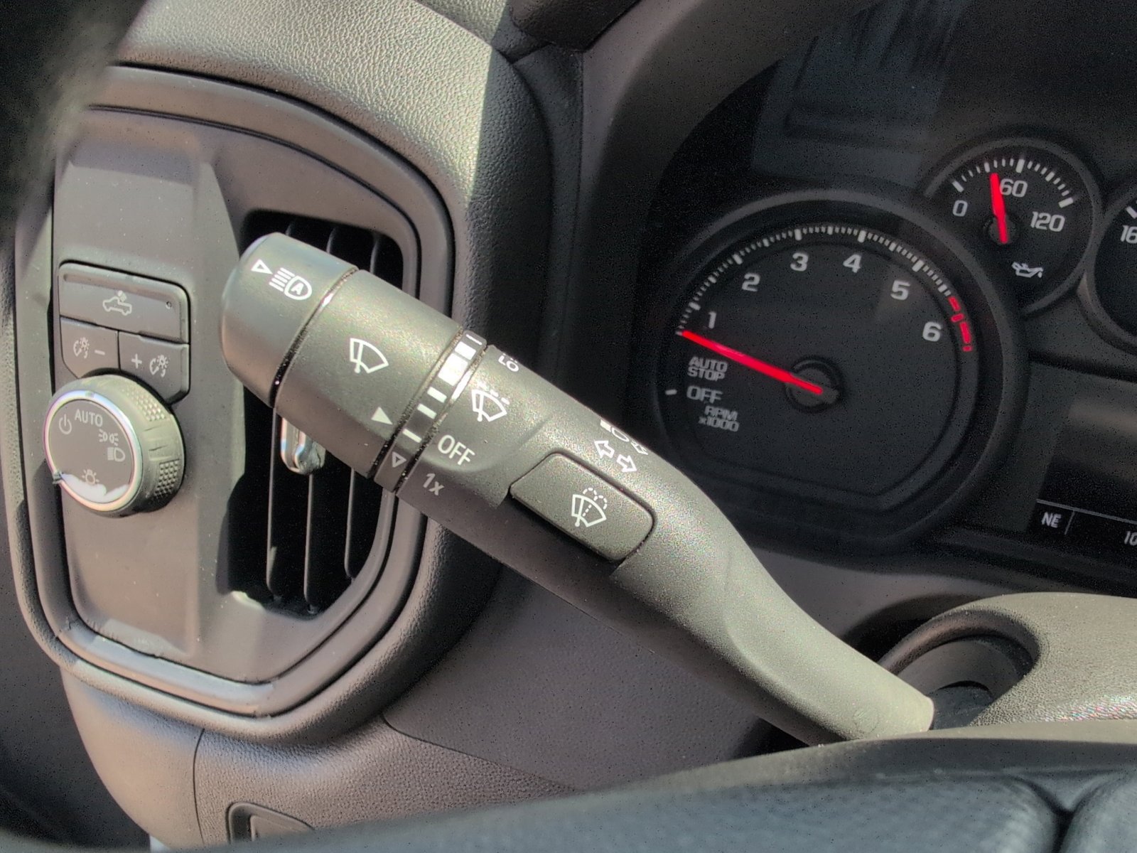 Used 2025 Chevrolet Silverado 1500 W/T RWD image 18