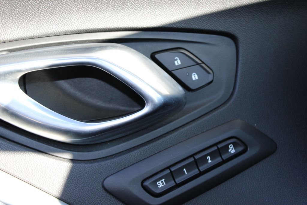 Used 2021 Chevrolet Camaro ZL1 image 22