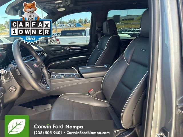 Used 2023 Cadillac Escalade ESV Sport w/ LPO, ONYX Package AWD/4WD image 11