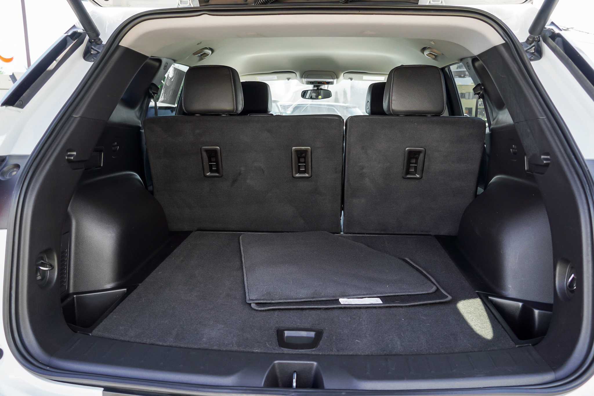 Used 2023 Chevrolet Blazer LT FWD image 14