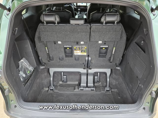 Used 2025 Toyota Sienna XLE Woodland Edition AWD/4WD image 14
