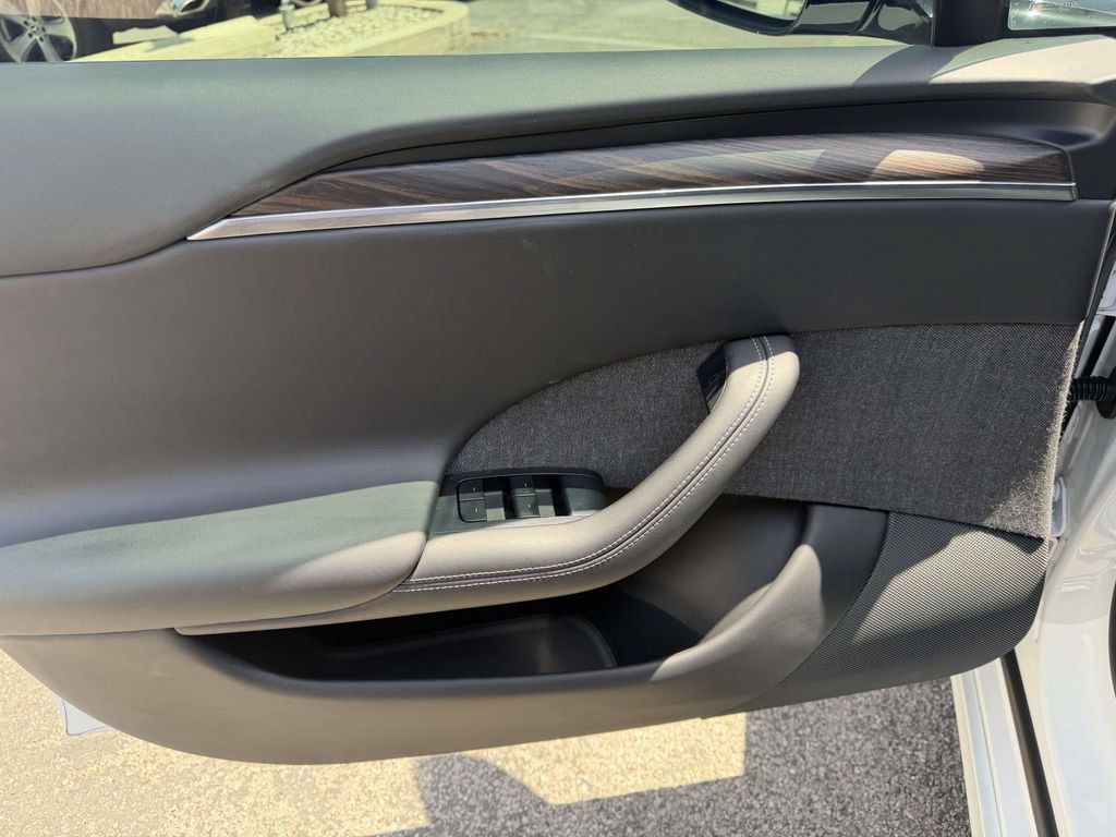Used 2021 Tesla Model S Plaid AWD/4WD image 16