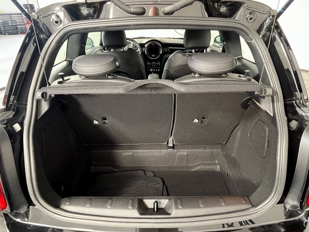 Used 2019 MINI Cooper S image 14