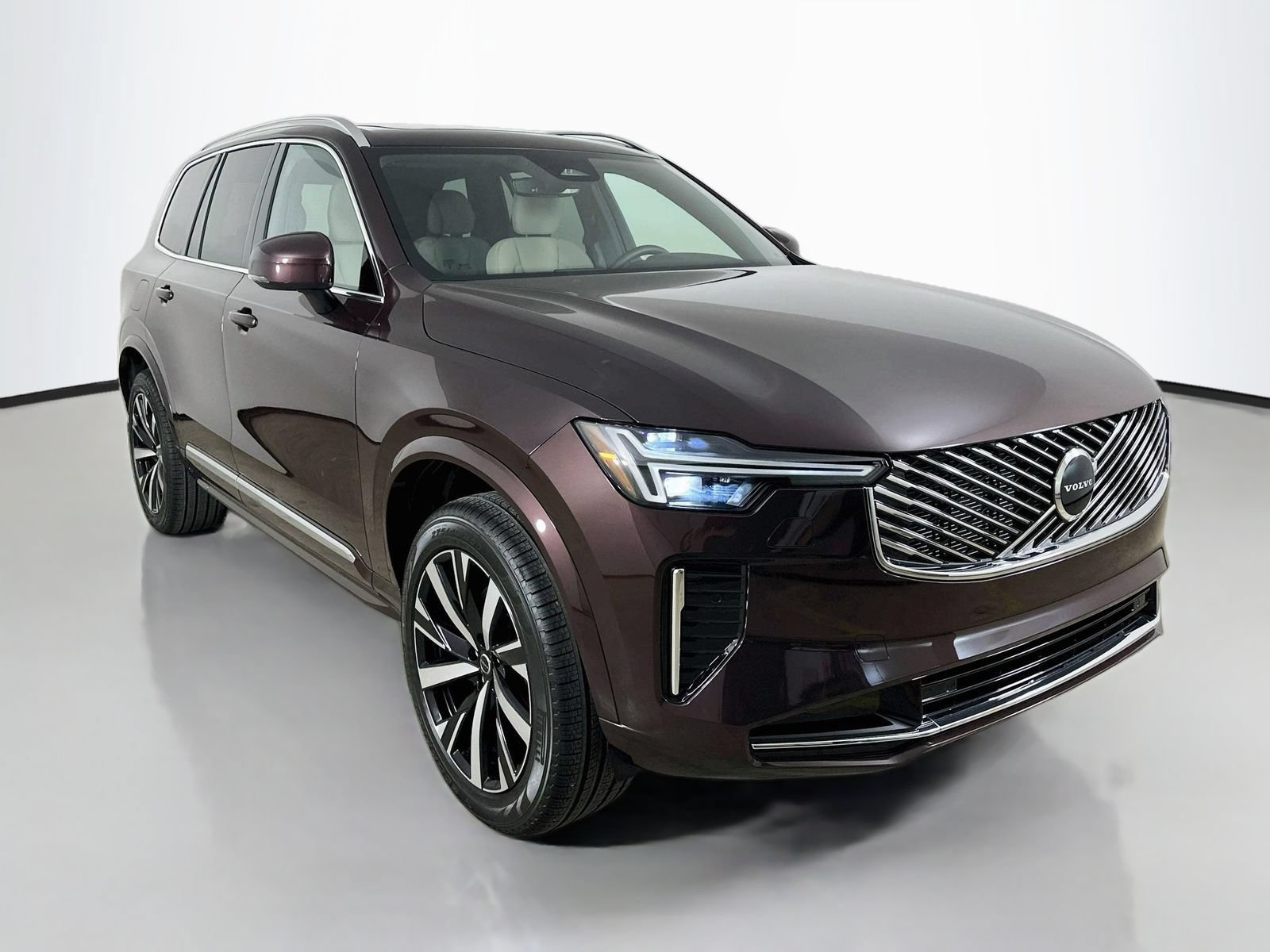 New 2026 Volvo XC90 B5 Core w/ Protection Package AWD/4WD image 3