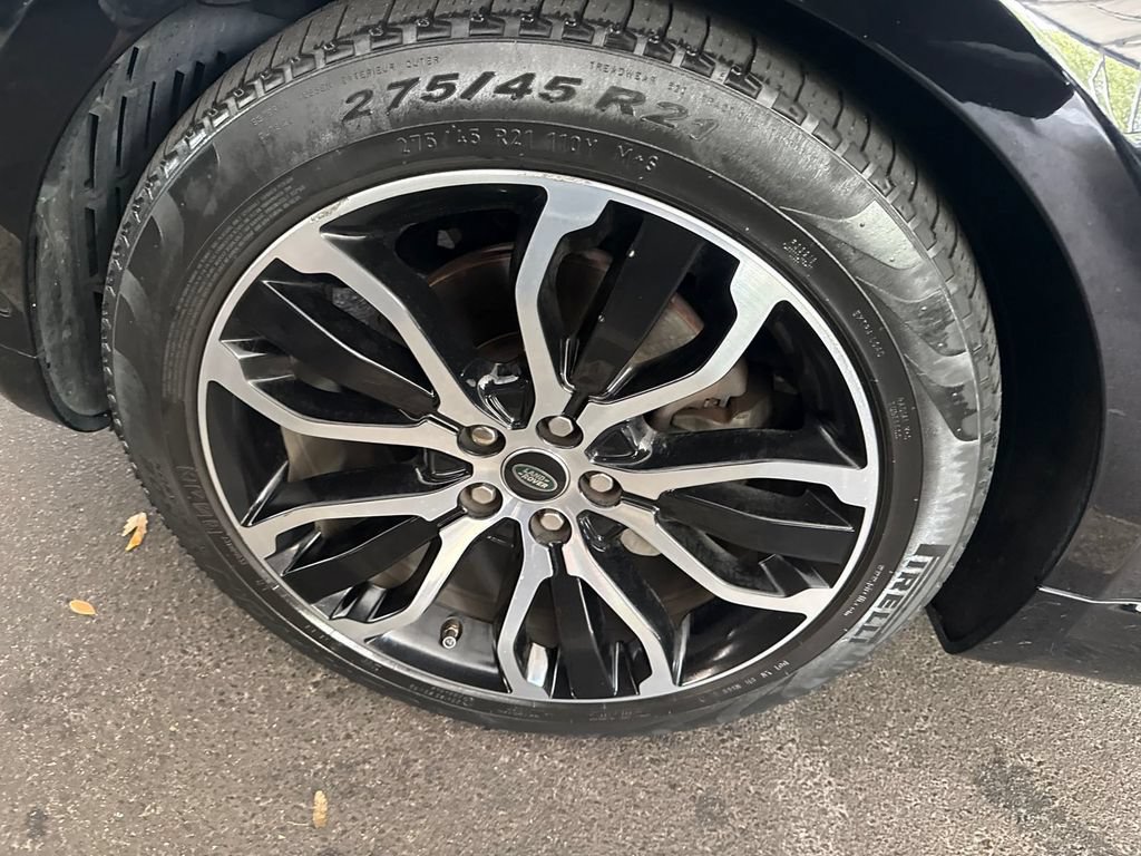 Used 2019 Land Rover Range Rover Sport HSE AWD/4WD image 16