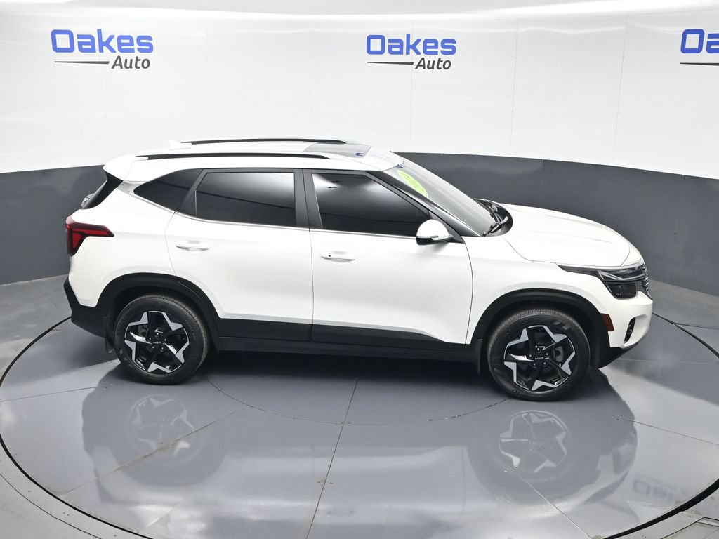 Used 2024 Kia Seltos EX AWD/4WD image 53