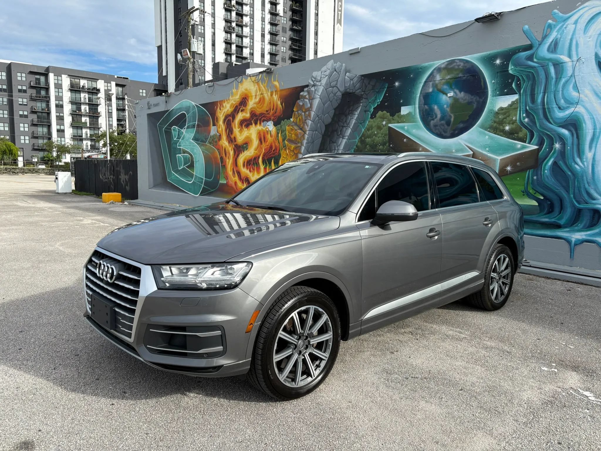 Used 2017 Audi Q7 3.0T Premium Plus w/ Premium Plus Package