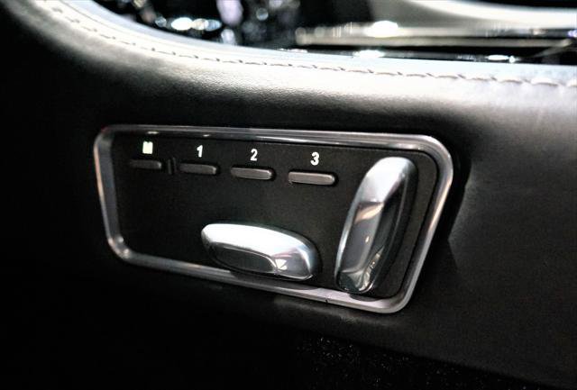 Used 2012 Aston Martin DBS Coupe image 37