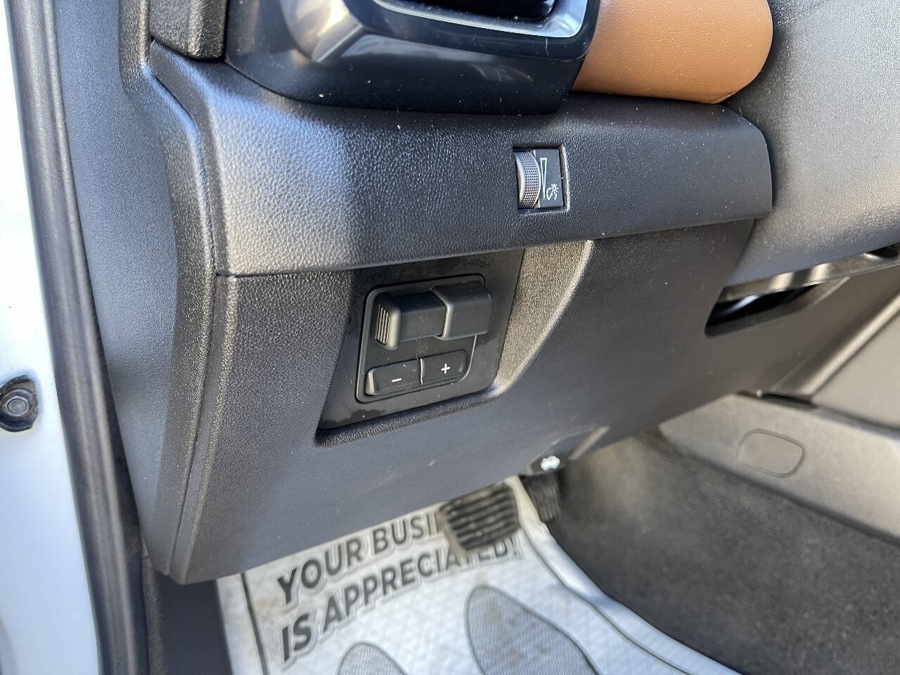 Used 2026 GMC Canyon AT4 AWD/4WD image 15