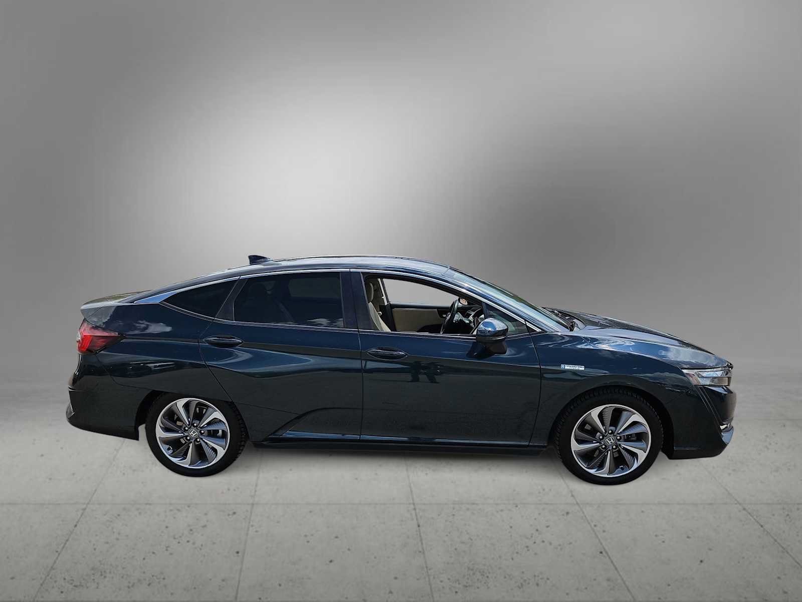 Used 2018 Honda Clarity Touring image 9