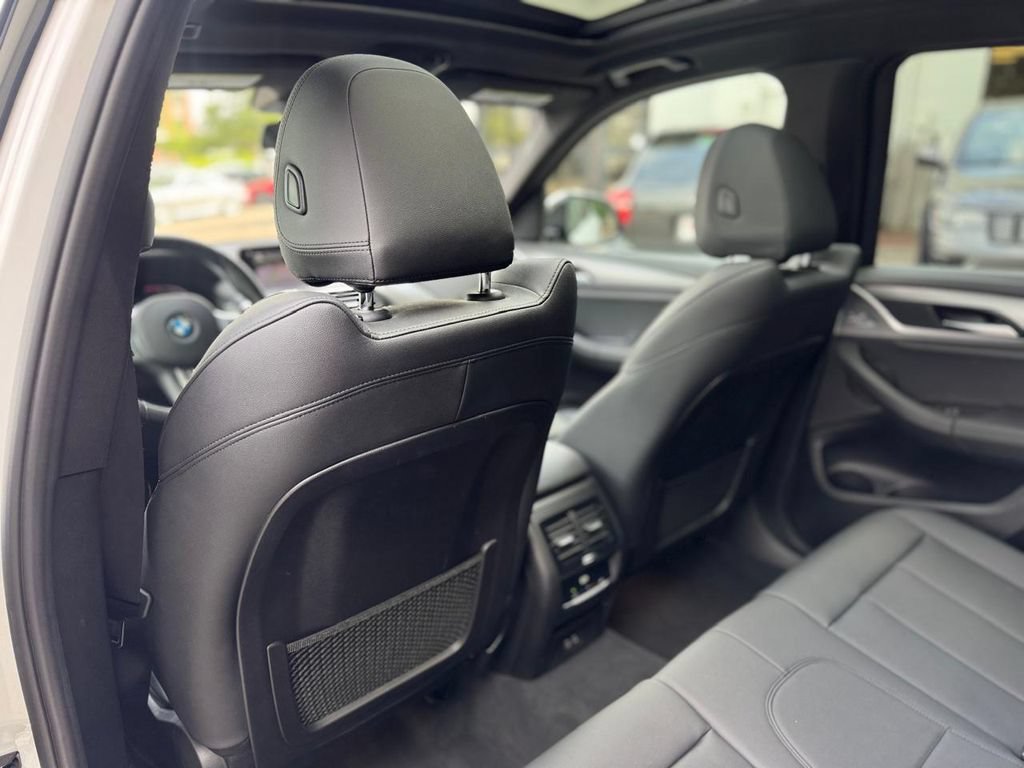 Used 2021 BMW X3 xDrive30i w/ M Sport Package AWD/4WD image 19