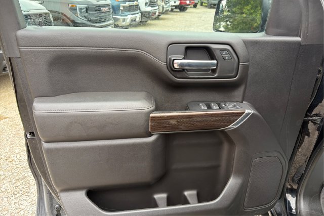 Used 2022 Chevrolet Silverado 1500 LT Trail Boss AWD/4WD image 18