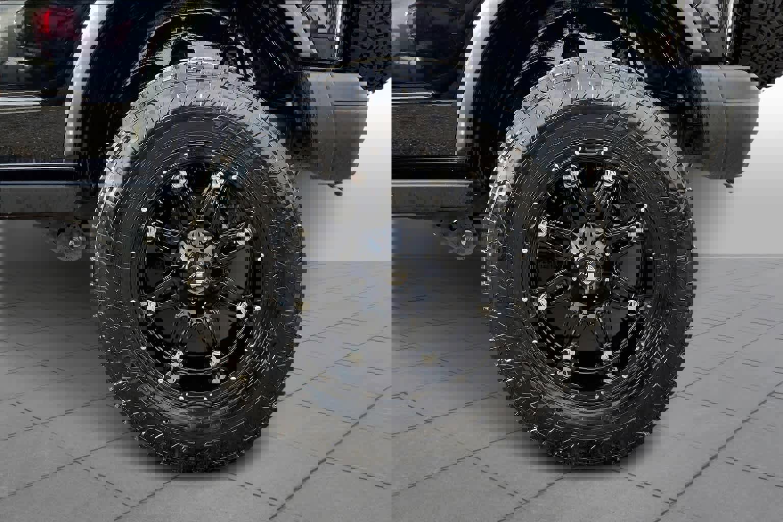 Used 2022 Ford Bronco Black Diamond image 11