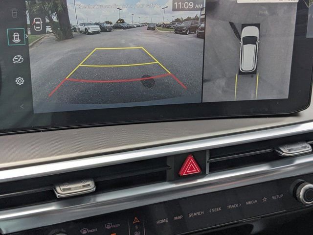 Used 2024 Kia Sorento SX image 19