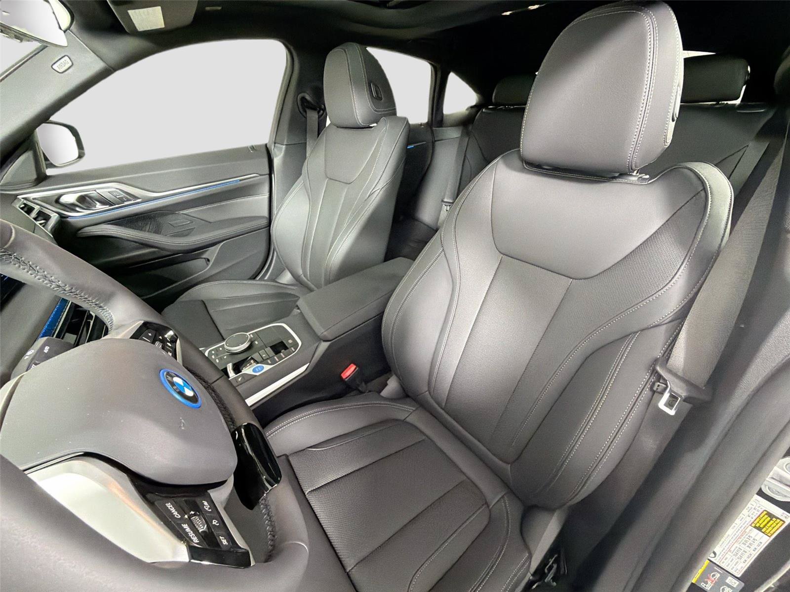 New 2026 BMW i4 xDrive40i AWD/4WD image 40